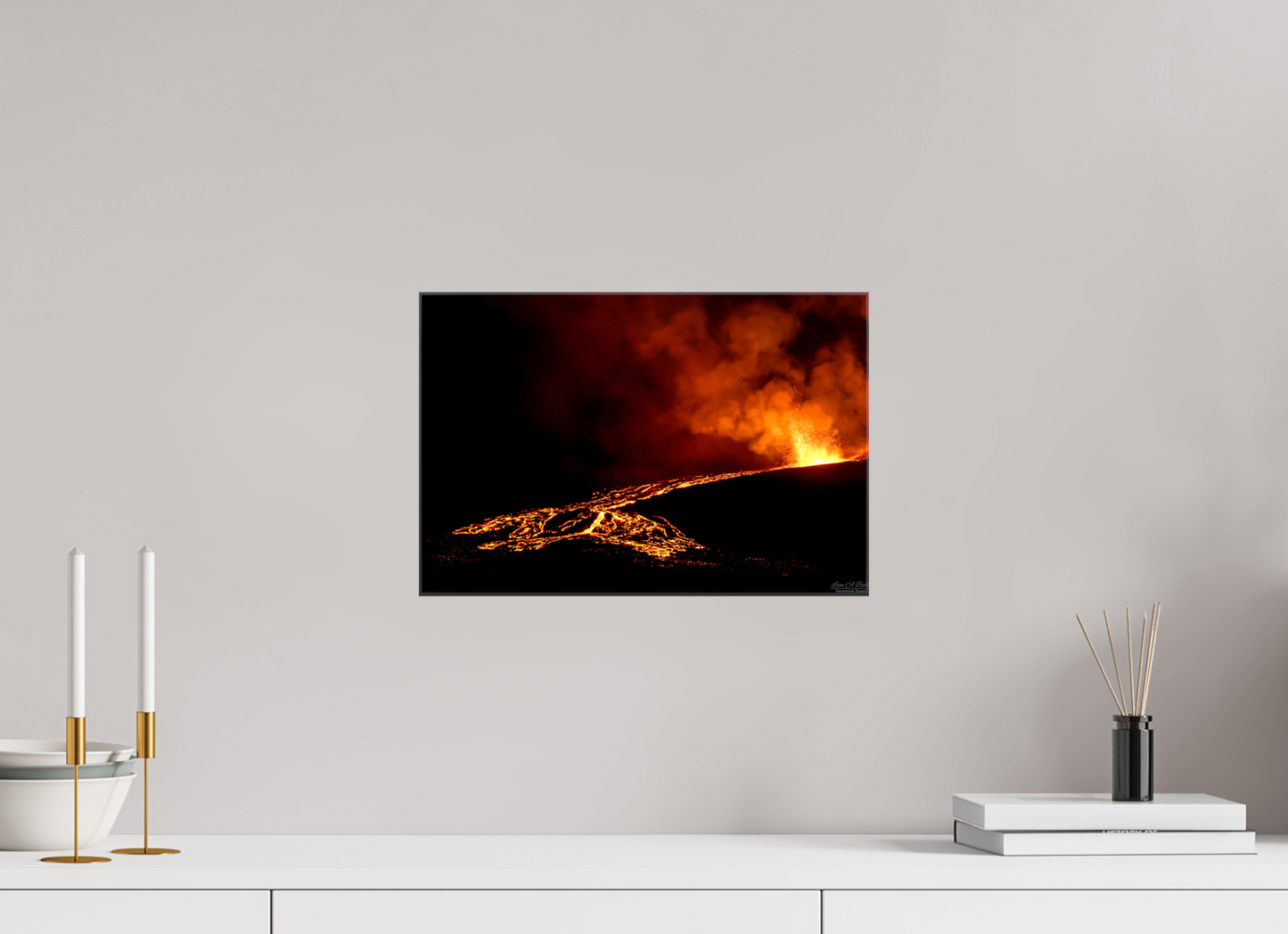 15 x 10″, Glossy Canvas Stretcher Frame with Mirrored Edges Flux of Flame