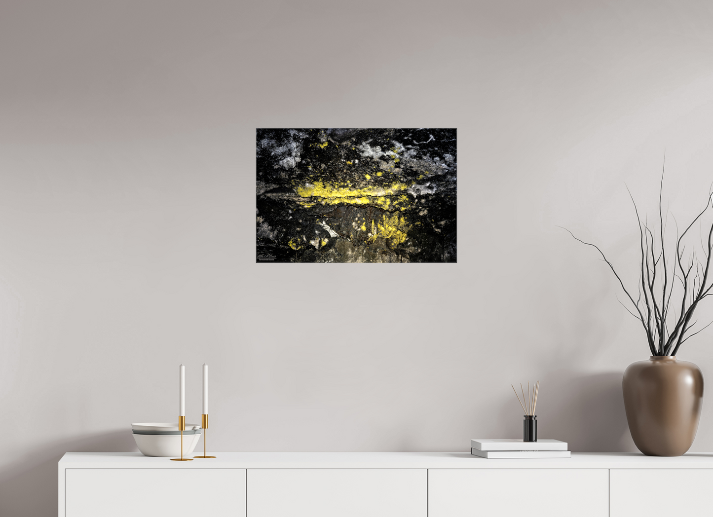24 x 16″, Glossy Canvas Stretcher Frame with Mirrored Edges Luminous veins of the Kaūmana caves 1