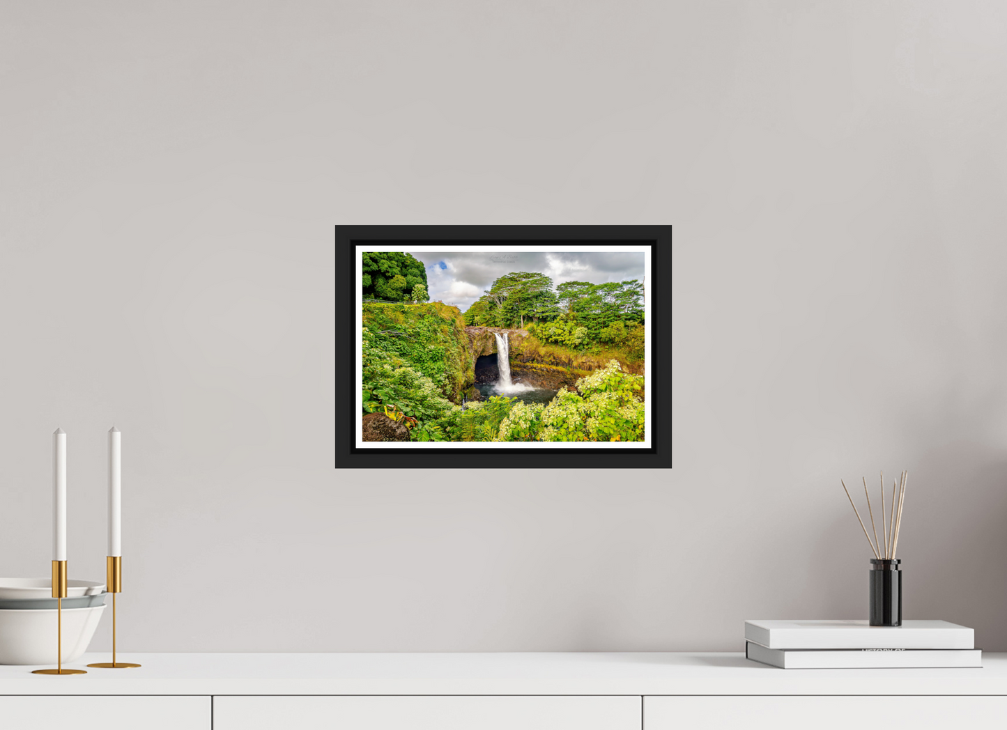 12 x 8″, Black Matte Floater Frame with Acrylic Glass (04C) Waiānuenue (Rainbow Falls)