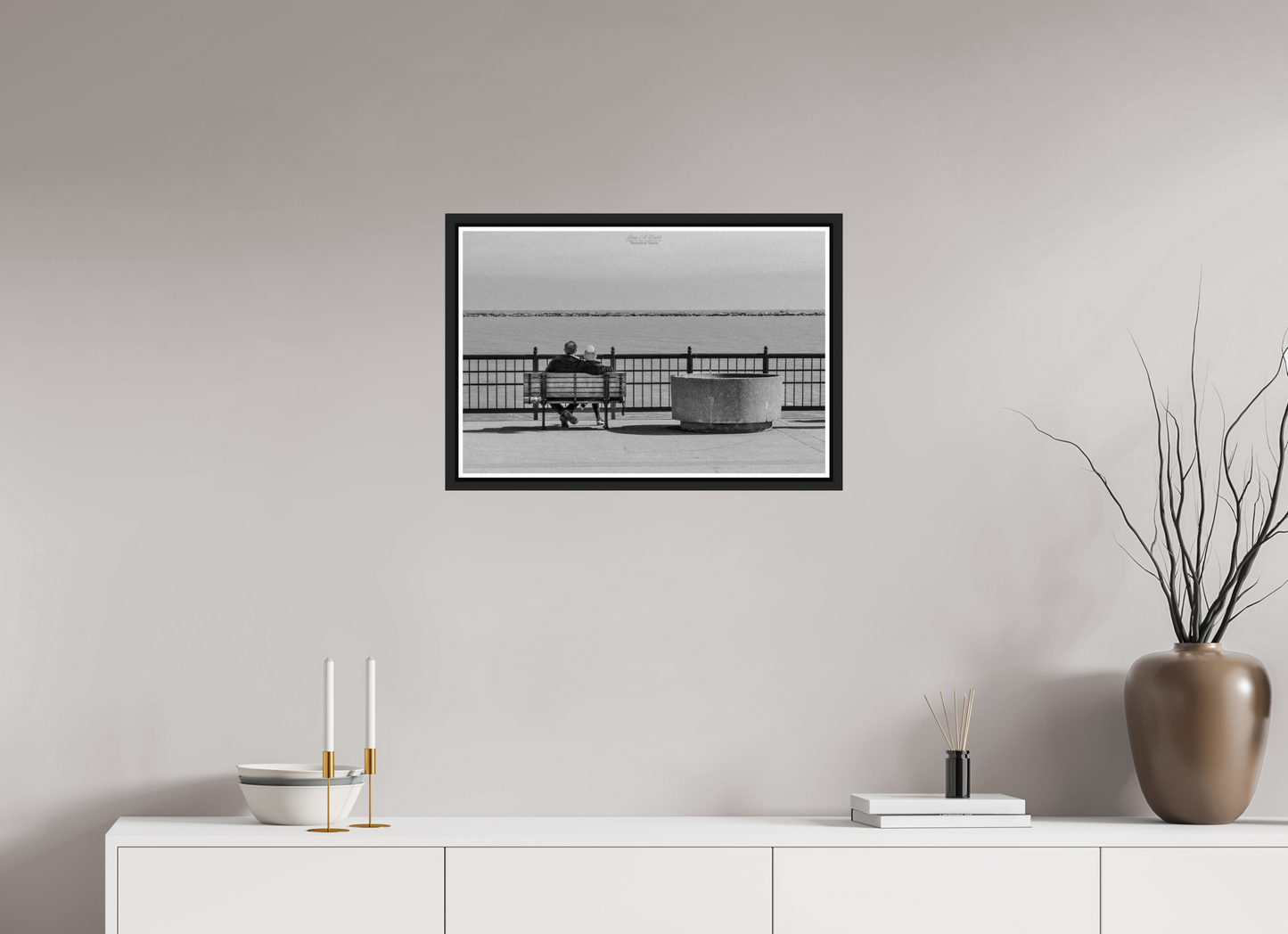 24 x 16″, Black Matte Floater Frame with Acrylic Glass (15A) Lovers in Chicago